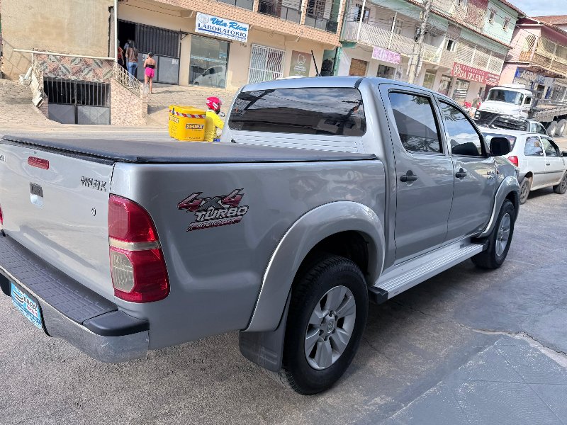 Toyota Hilux 3.0 Turbo Diesel 4x4 - Foto 4